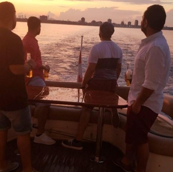 Meet your Posher, Robin - Picture 1 of 1